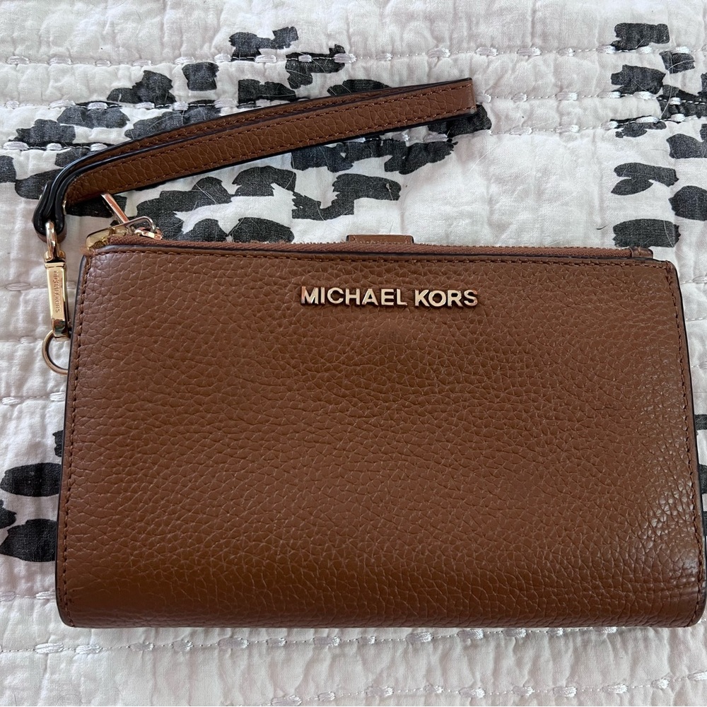 VGUC Michael Kors Jet Set Large Double Zip Wristlet